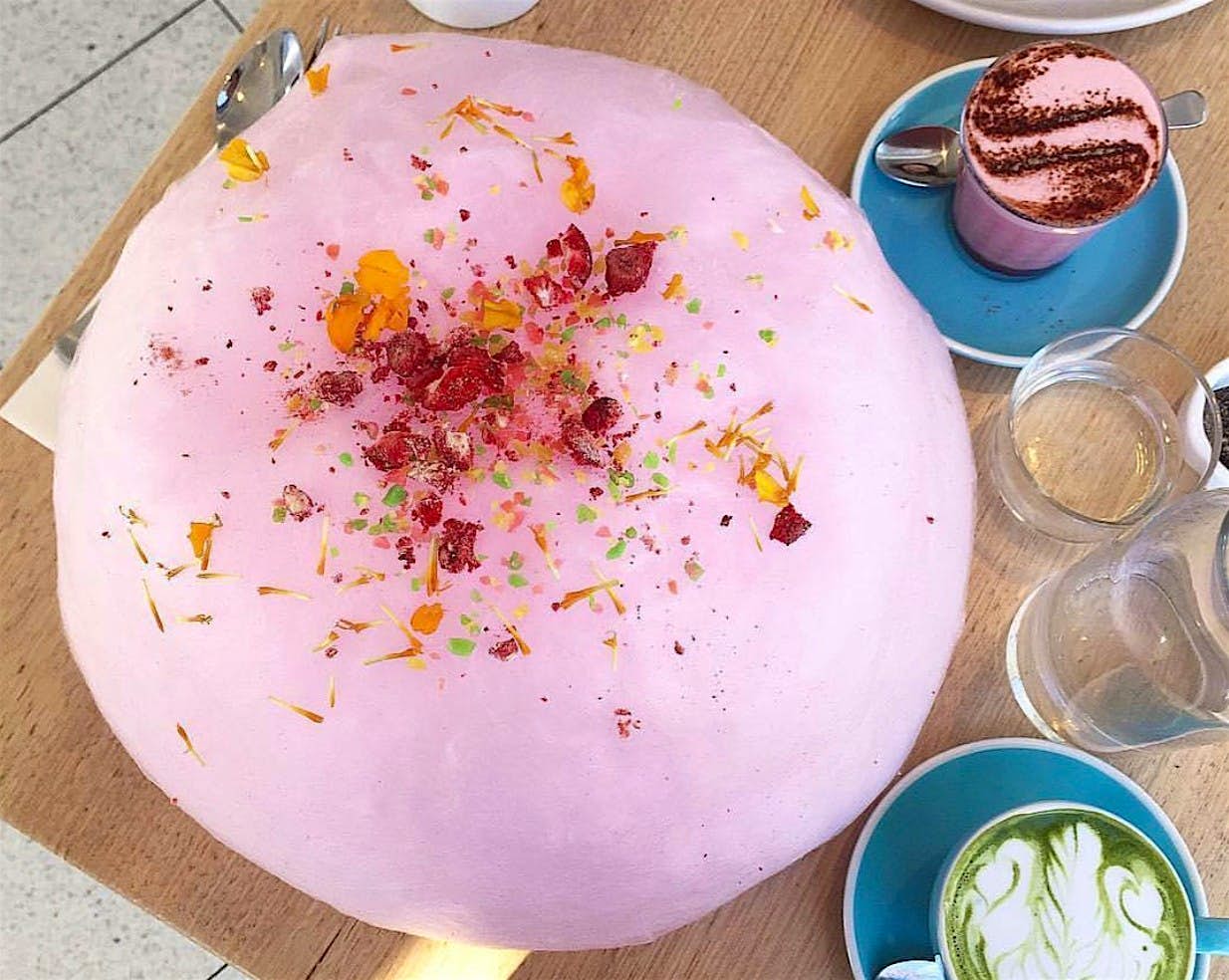 Travel News - Fairy Floss The Fairy Floss dessert burger. Image: Long Story Short Cafe