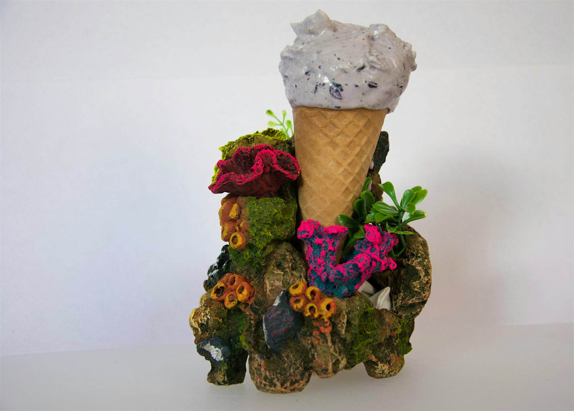 Travel News - EatLittleBabysShoot-33 Ice cream as art.