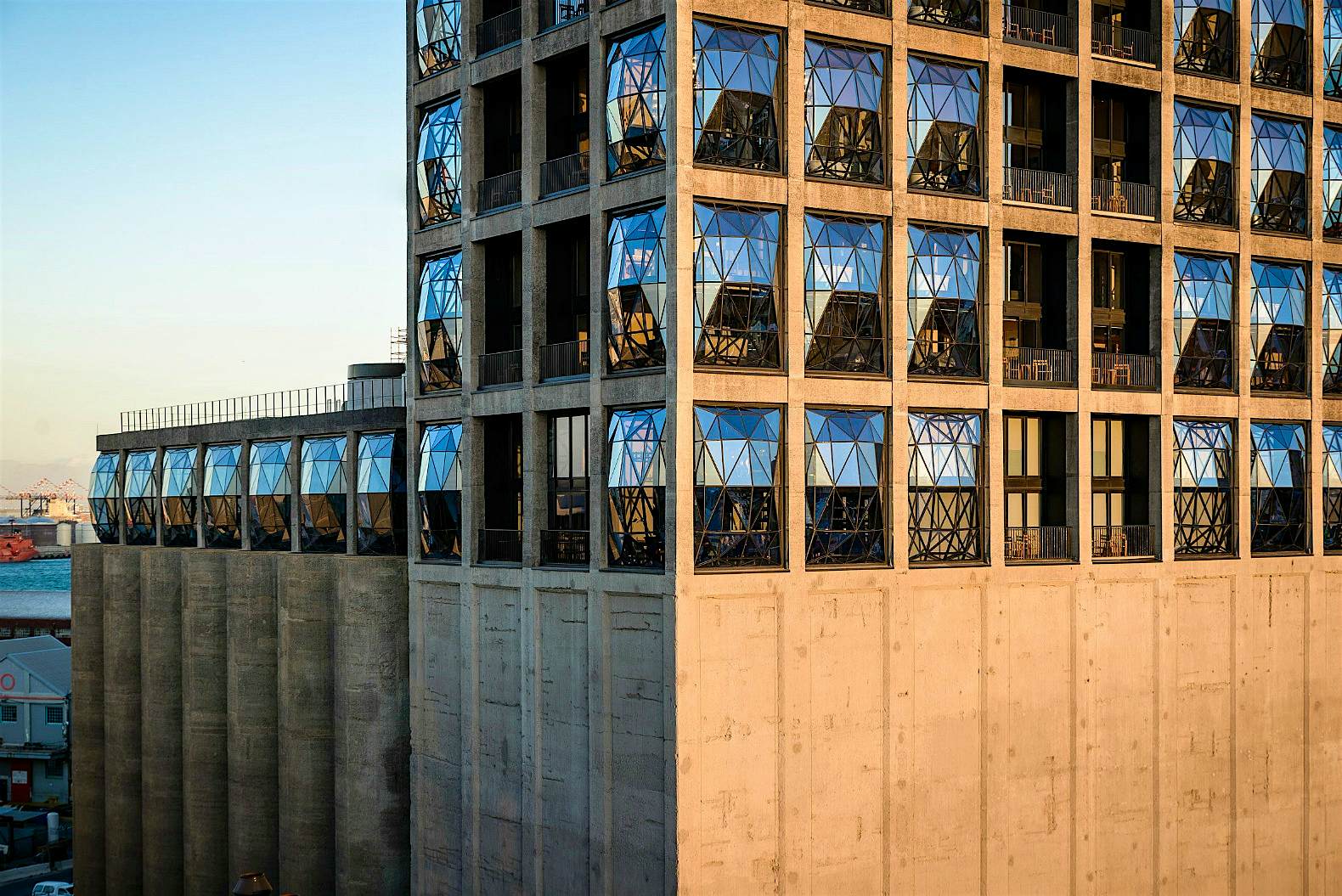 Travel News - Heatherwick-Studio-Luxury-Hotel2 A luxury hotel will occupy the top 6 floors of the building.