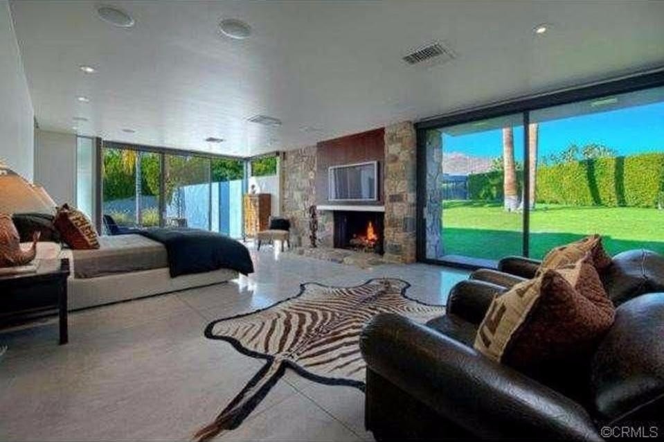 You can rent out Leonardo DiCaprio’s stunning Palm Springs home. Image: Trulia
