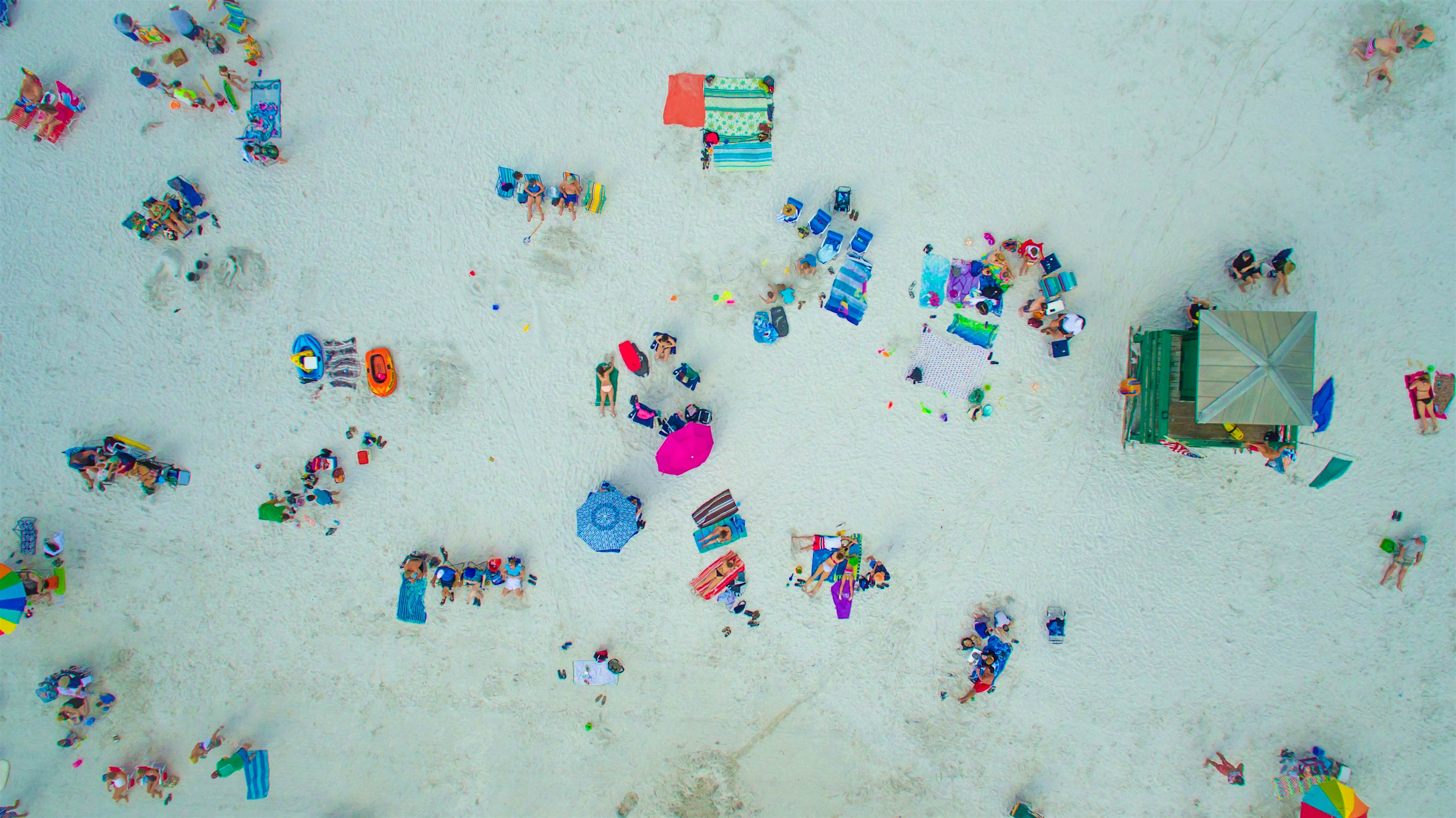Travel News - Birds Eye Holiday Resorts Siesta Key Beach, Florida.