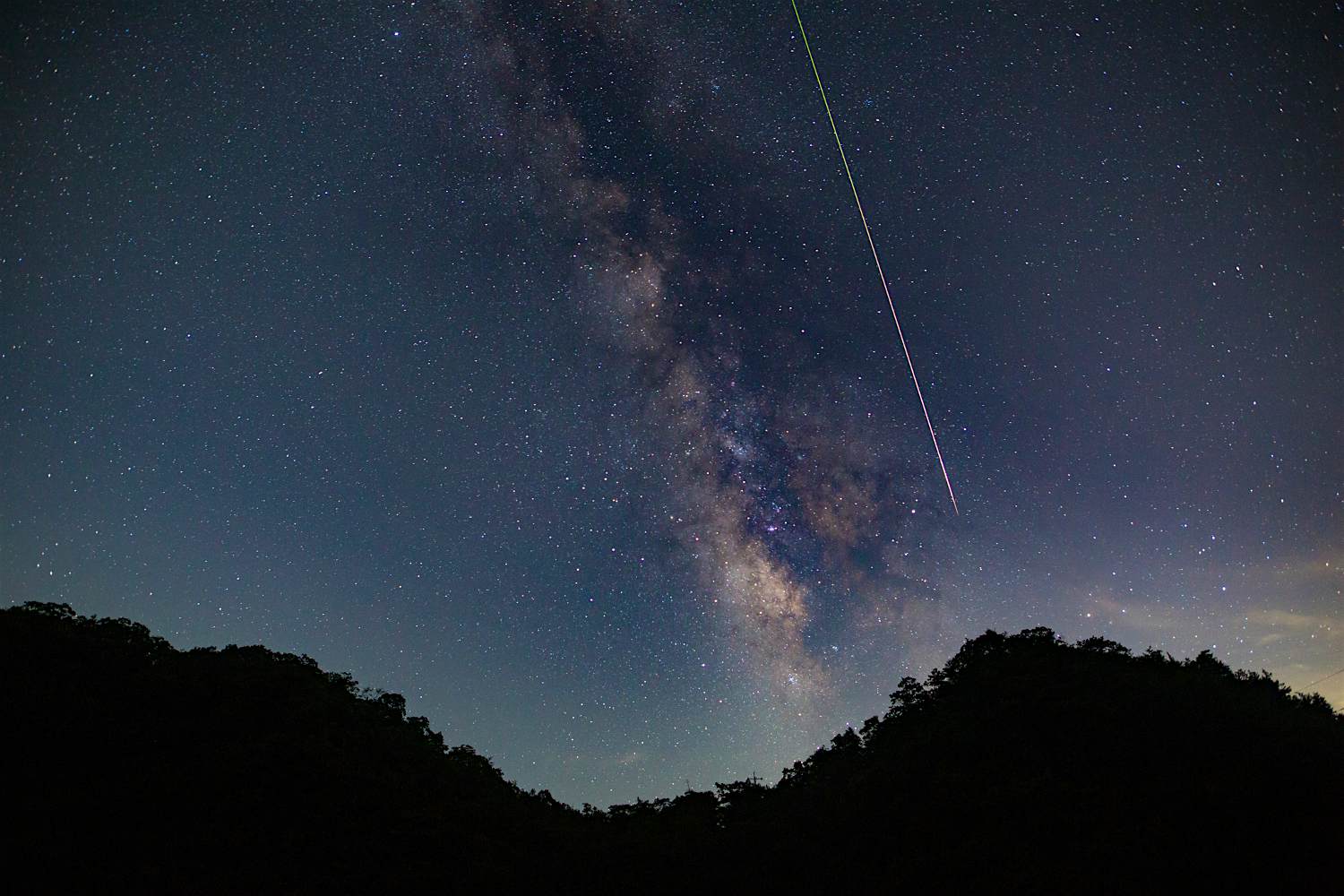 Travel News - Perseid Meteor Shower 2017 The Perseid Meteor Shower taken over Okayama in Japan.
