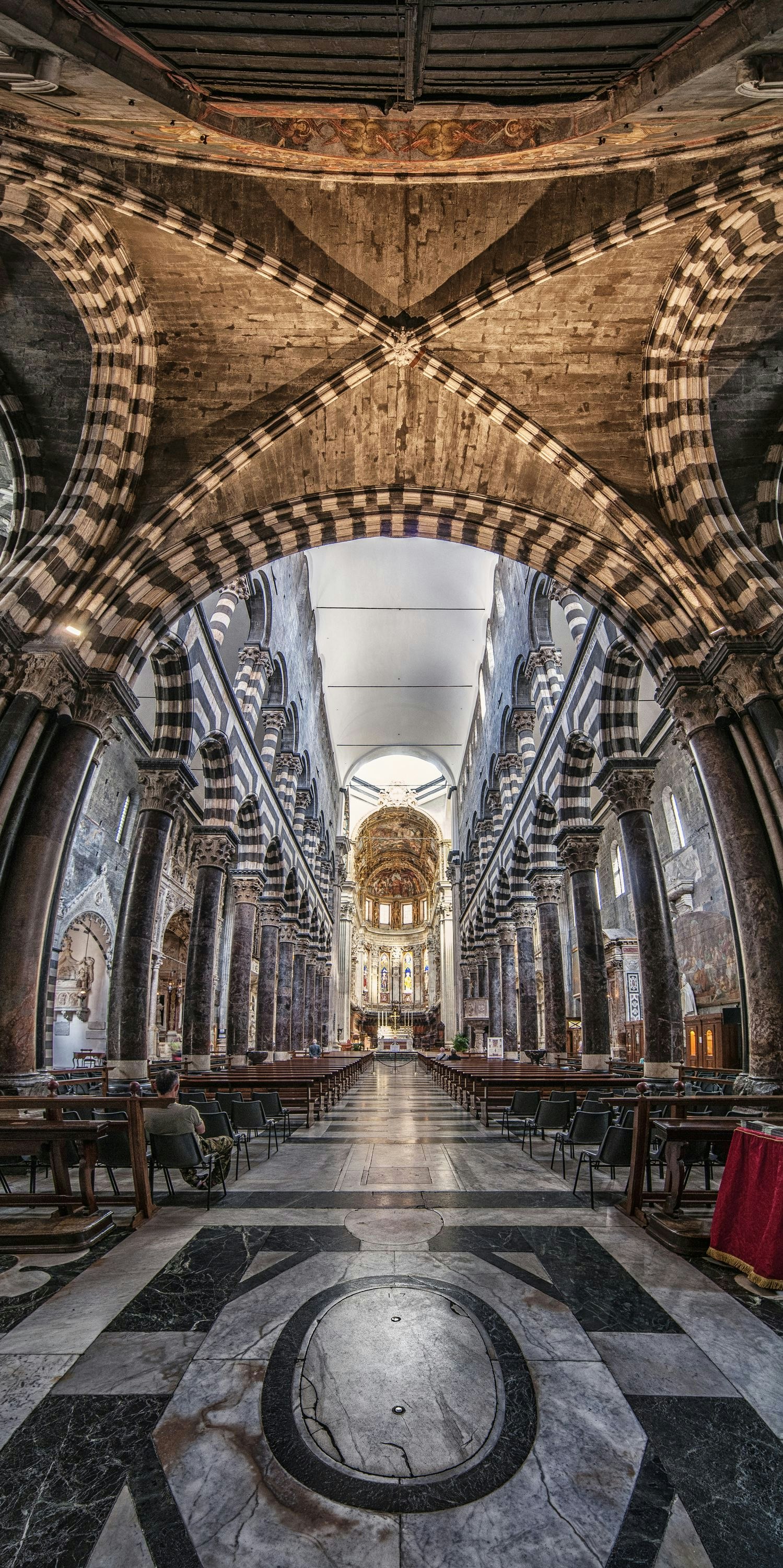 Travel News - San Lorenzo Cathedral - Genoa, Italy4