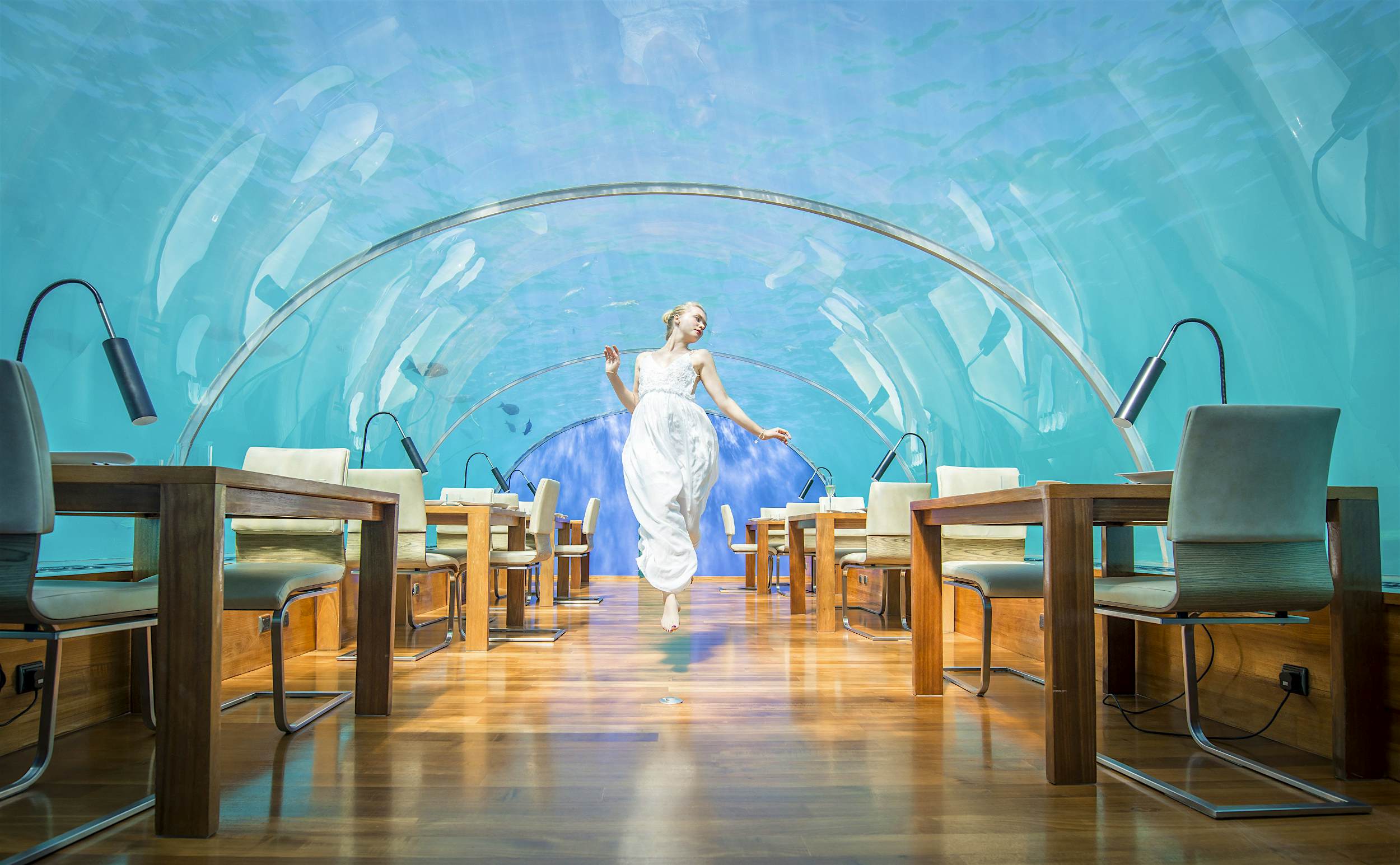 Travel News - CMRI_Ithaa_weddings_Lifestyle_Credit Anna Kashova The tour includes a visit to Ithaa, the underwater restaurant where guests can take a memorable picture.