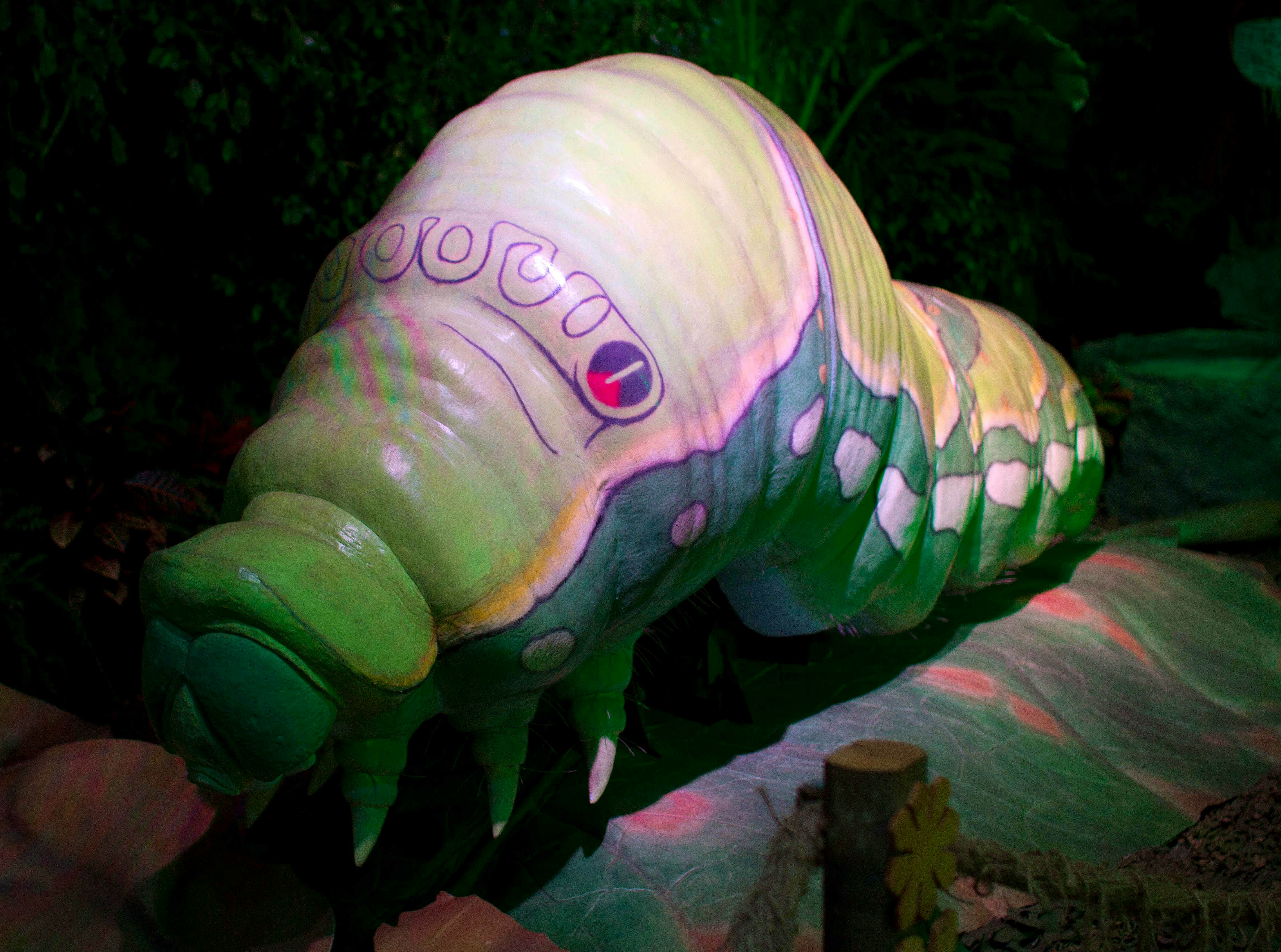 Travel News - Caterpillar on display at Discovery Park of America. Life-size beetles. Photo courtesy of Discovery Park of America Giant caterpillar at Discovery Park of America