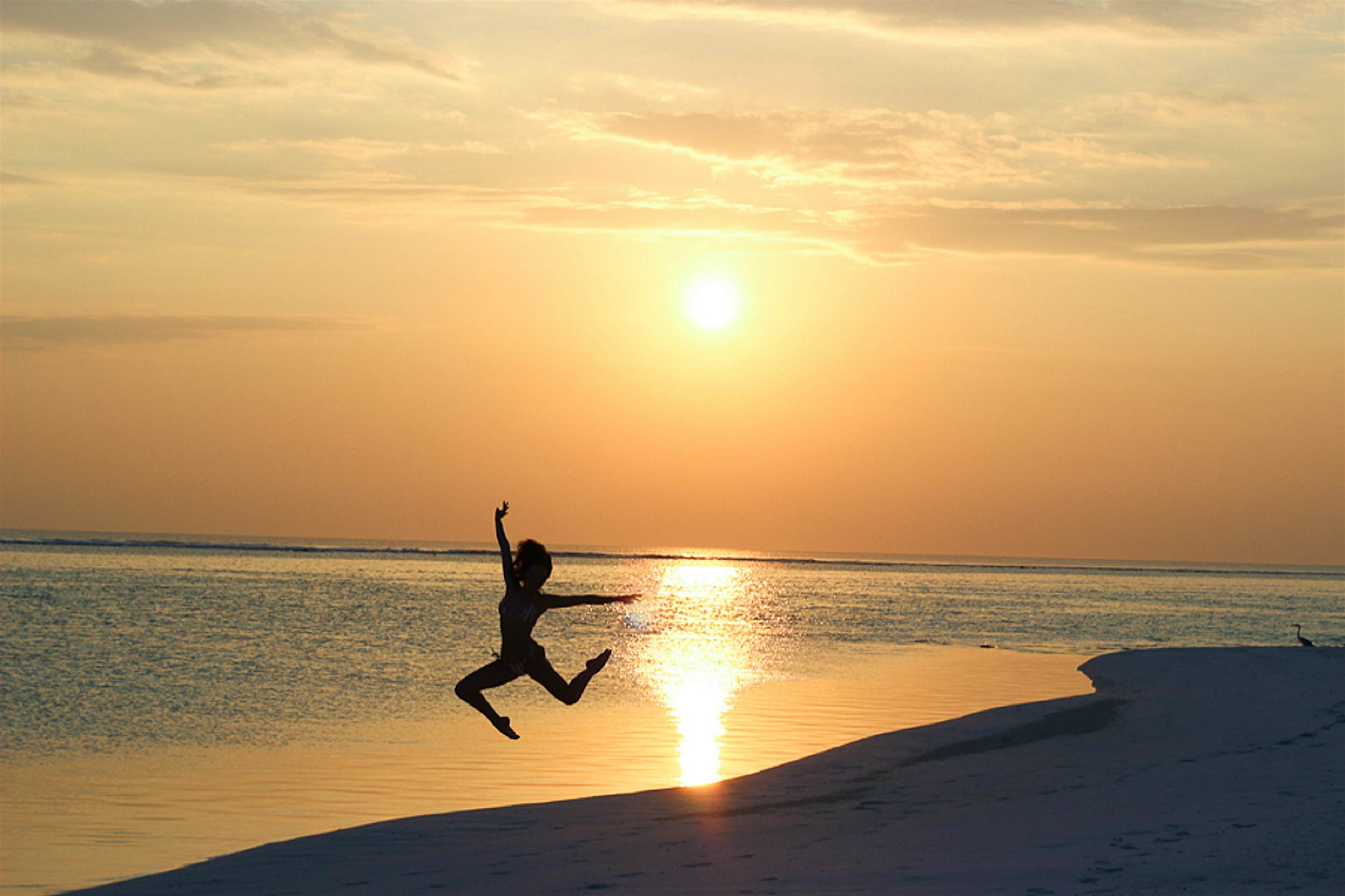 Travel News - Clutch and carry on - uk travel blogger - conrad maldives - travel blogger maldives-191 Visitors are also brought to special sunset locations during golden hour.