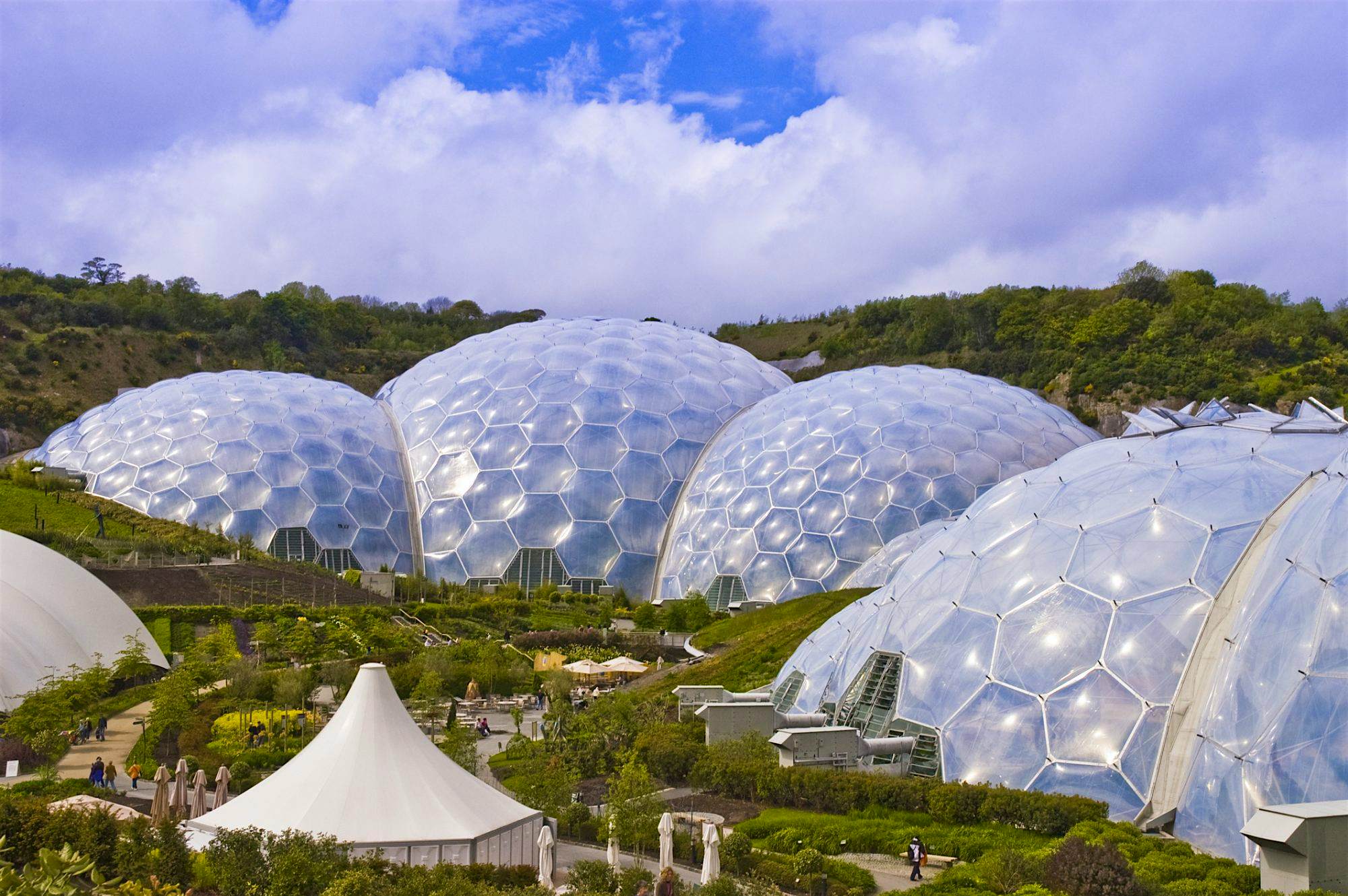 Travel News - Three biomes of the Eden Project, largest greenhouses in the world. Travel News - Three biomes of the Eden Project, largest greenhouses in the world.