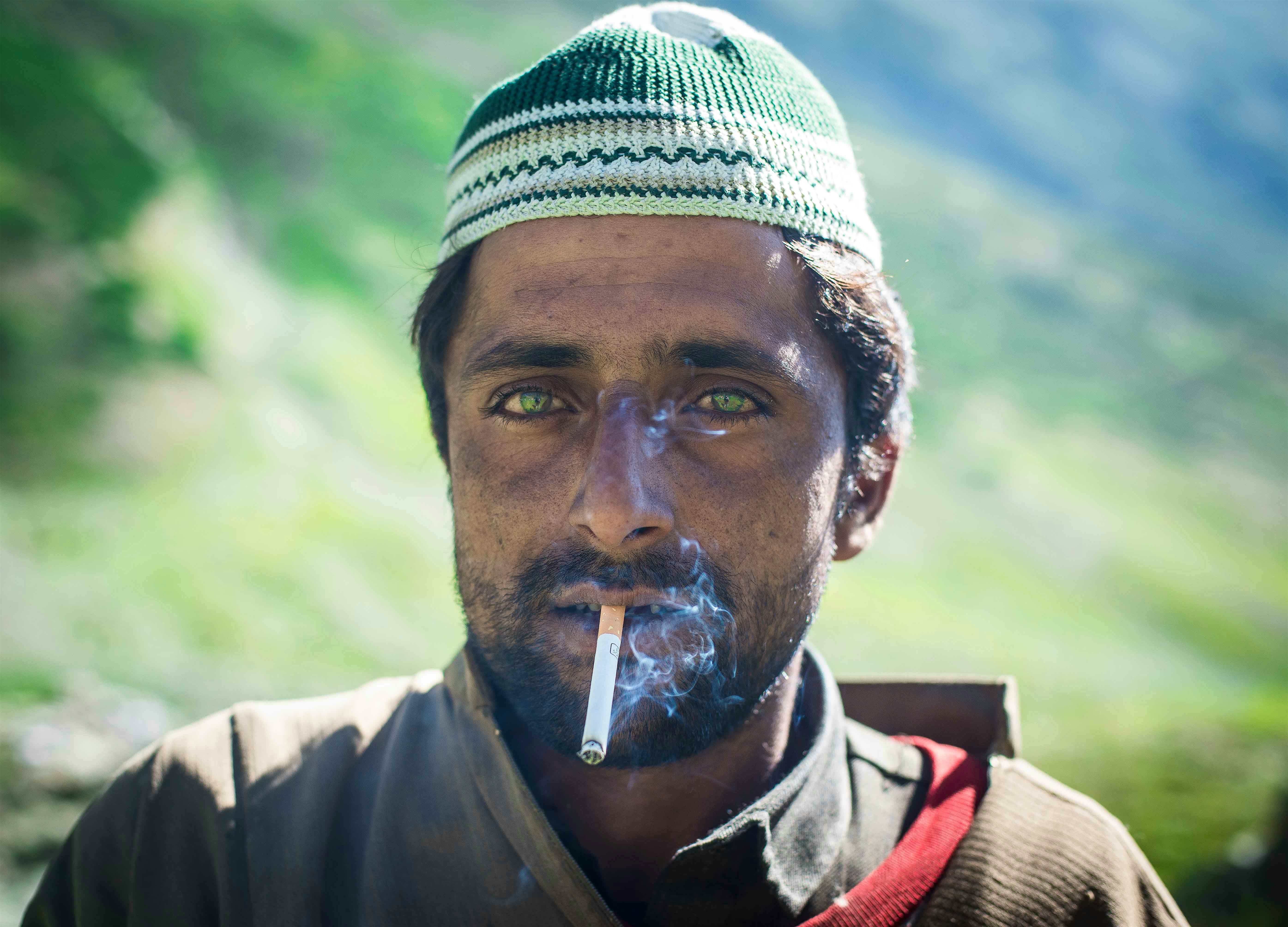 Travel News - Indigenous Kashmir Smoke break in Kashmir