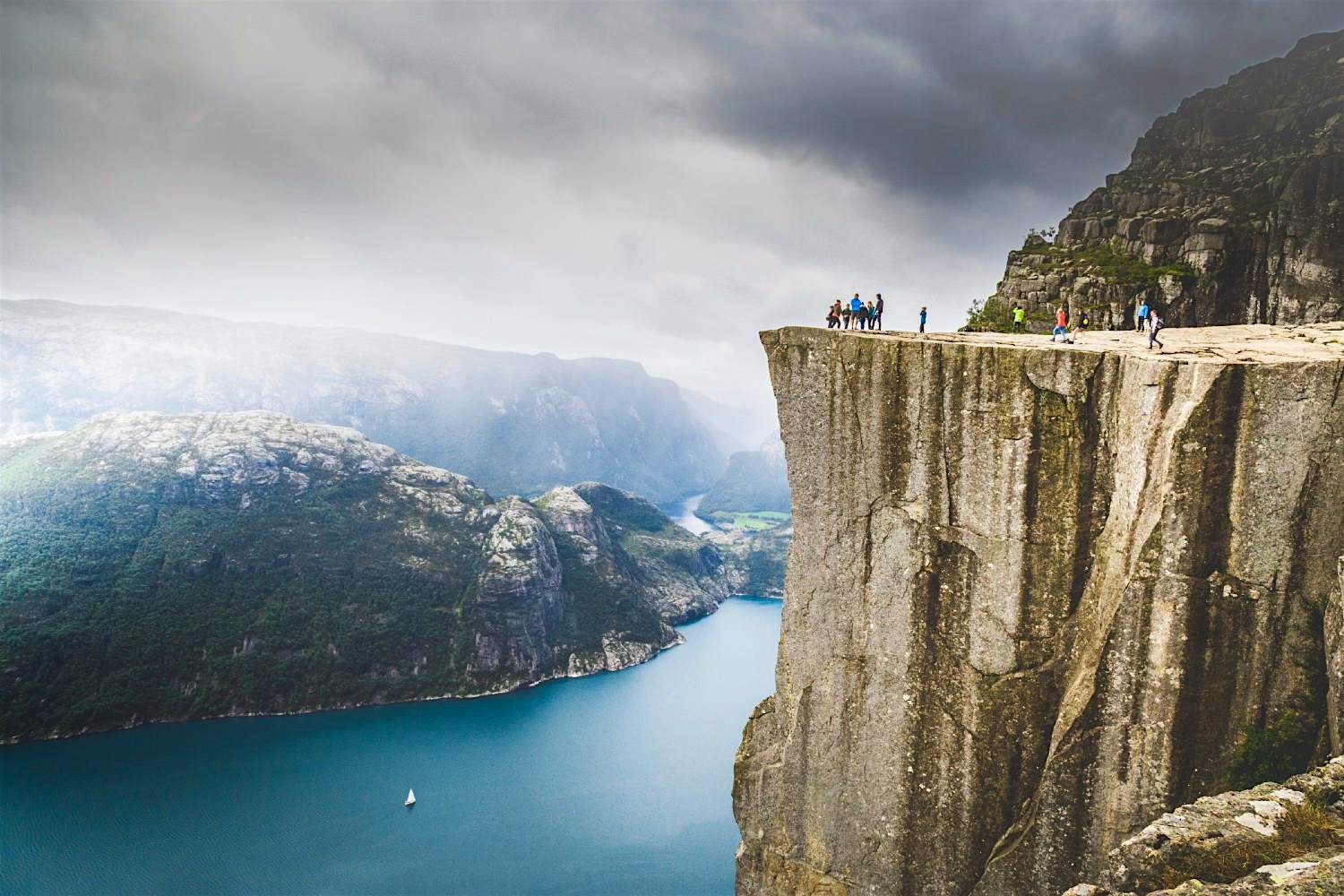 Travel News - GettyRF_680093650 Travel News - GettyRF_680093650