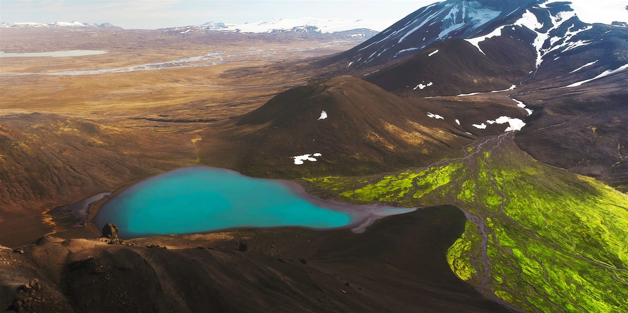 Travel News - Iceland The video showcases the diverse beauty of Iceland.