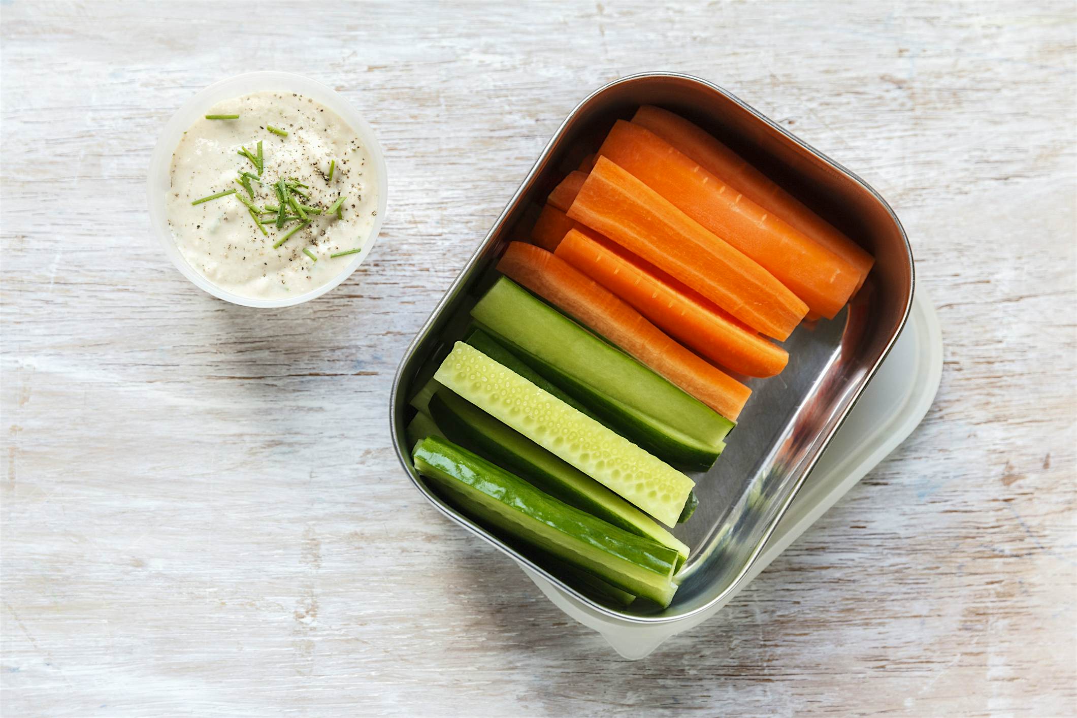 Travel News - Vegetable sticks with oat dip Travel News - Vegetable sticks with oat dip