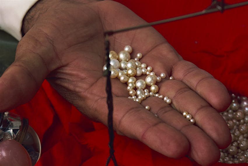 go pearl diving in bahrain and take your treasure home with you lonely planet