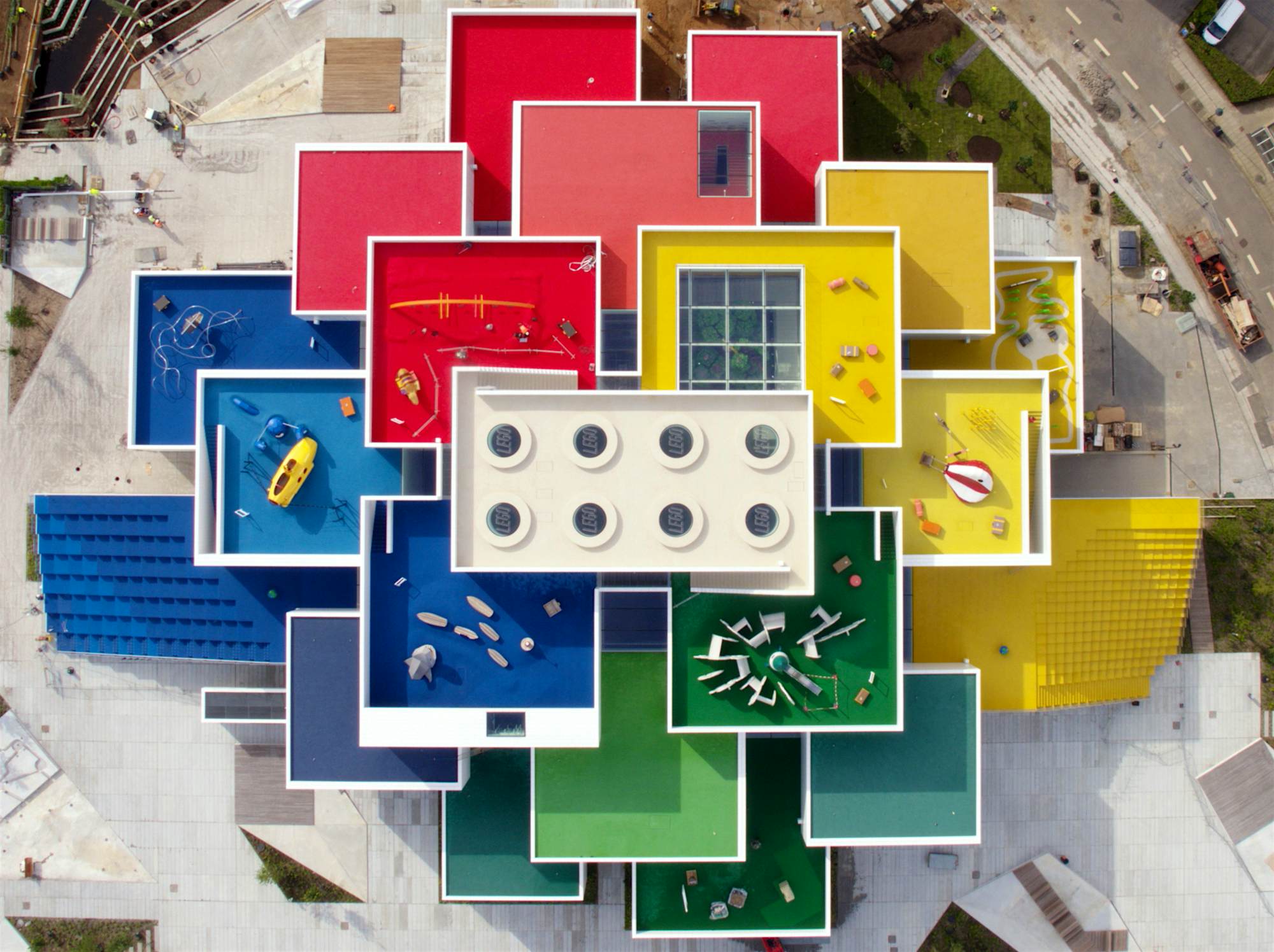 Travel News - HighRes_2017-LEGO-House_above A bird's eye view of the LEGO house in Denmark.