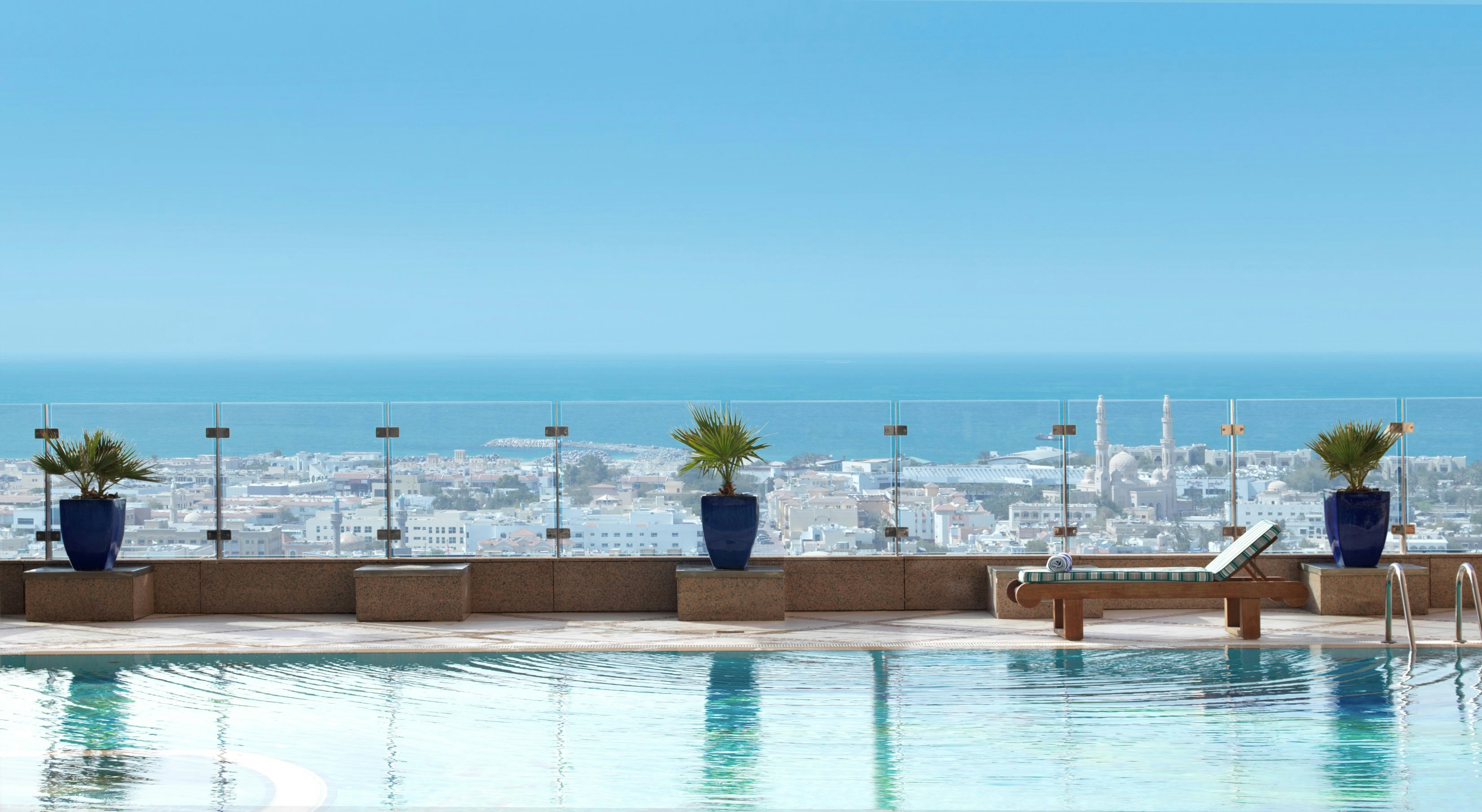 14 Fairmont Dubai Pool
