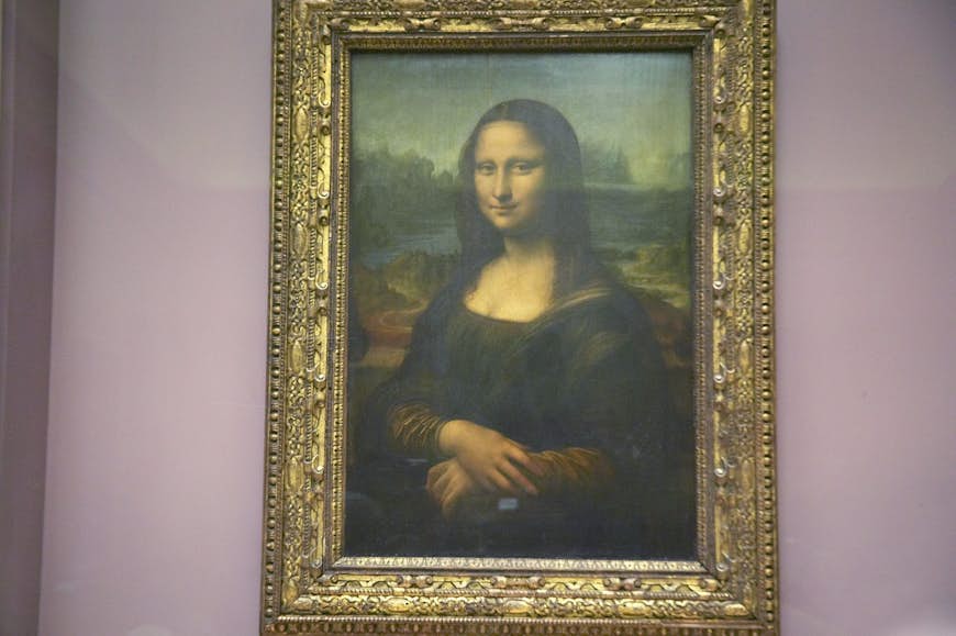 Travel News - Mona Lisa by Leonardo Da Vince at Louvre Museum, Paris, France
