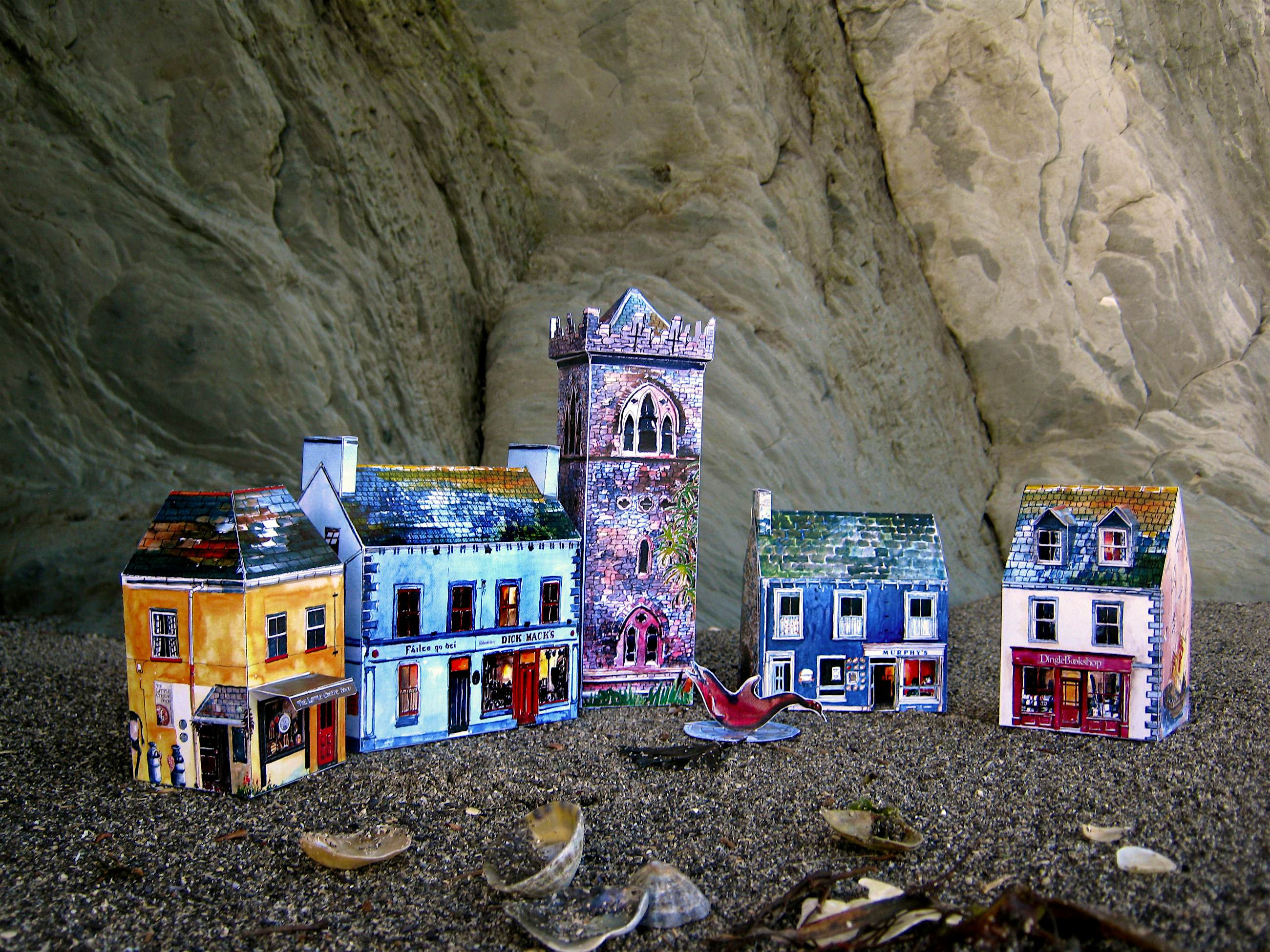 Travel News - tiny dingle The Tiny Dingle model set from Tiny Ireland.