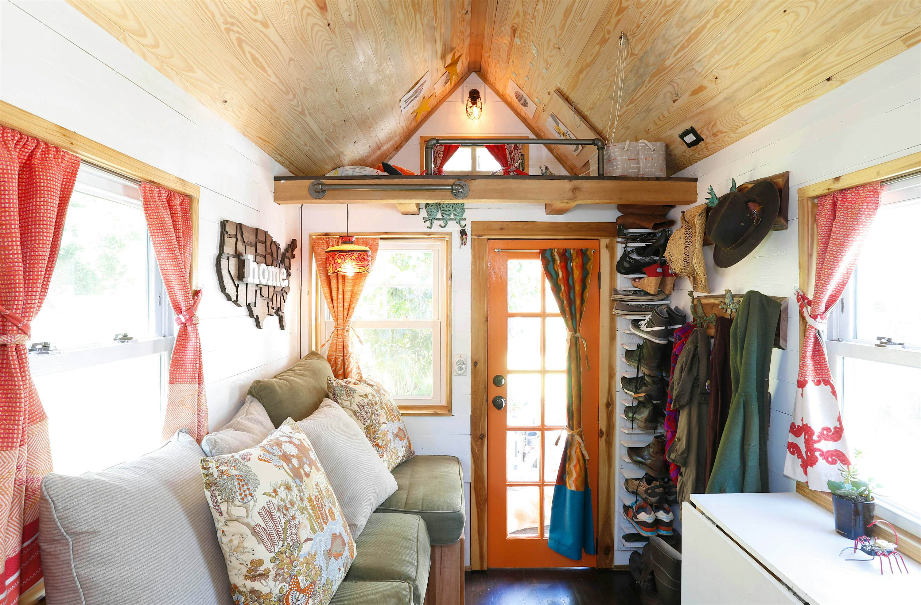 Travel News - MDRUM_Most_Travelled_Tiny_House-8 Travel News - MDRUM_Most_Travelled_Tiny_House-8