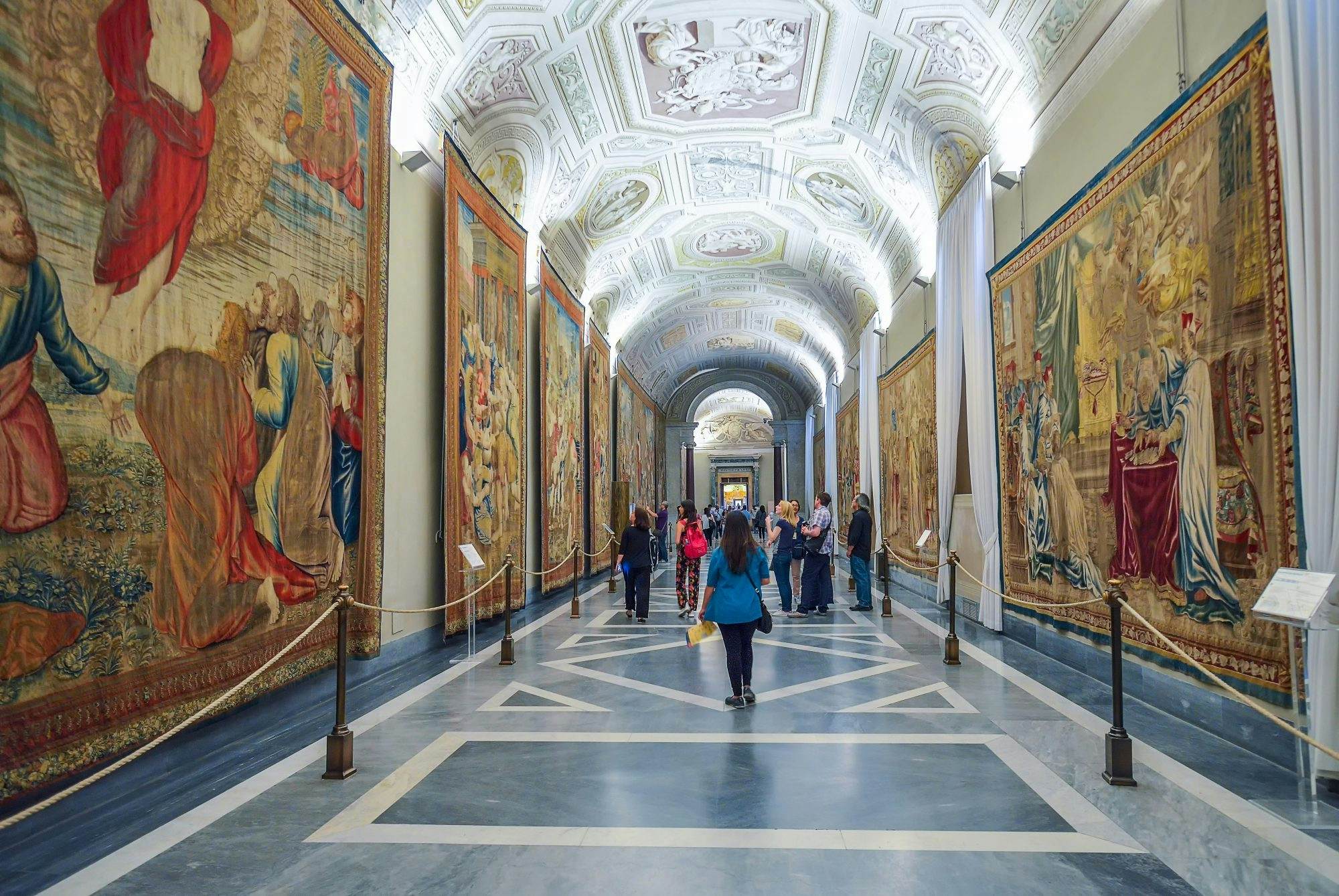 Second entrance to Vatican Museums in the works Lonely