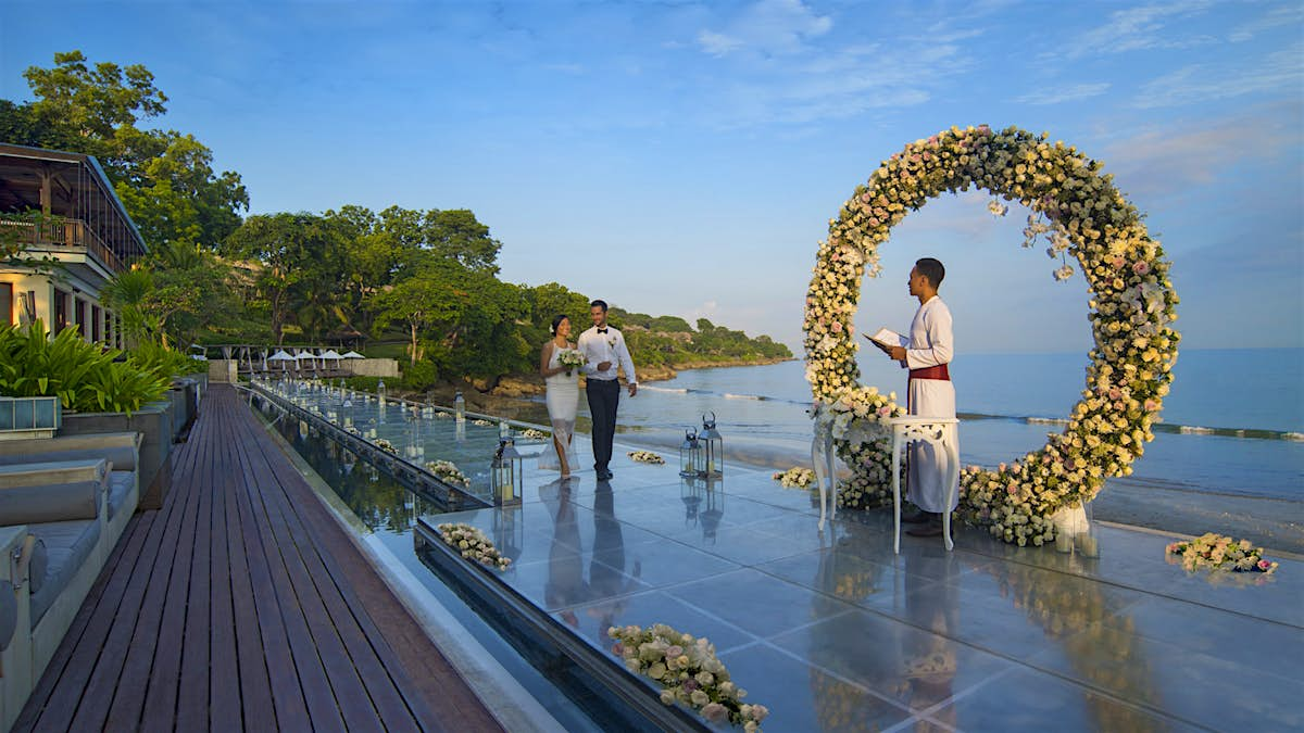 Couples Can Now Walk Down The Longest Floating Wedding Aisle On