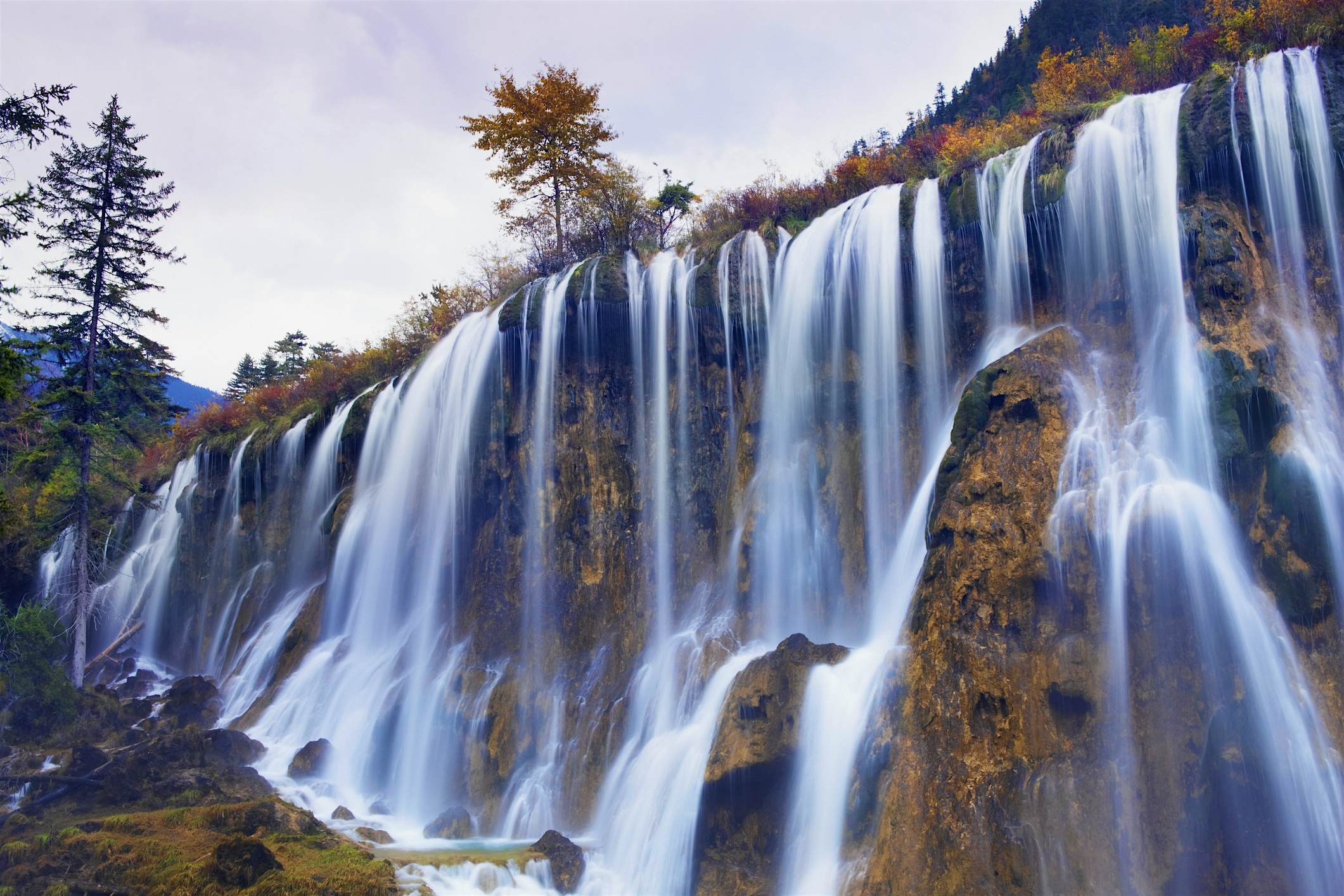 Travel News - Nuorilang waterfall, Jiuzhaigou valley, China Travel News - Nuorilang waterfall, Jiuzhaigou valley, China