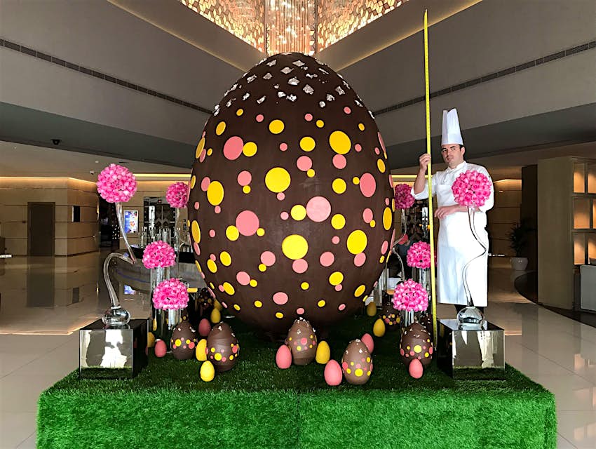 dubai's biggest chocolate easter egg is now on display in