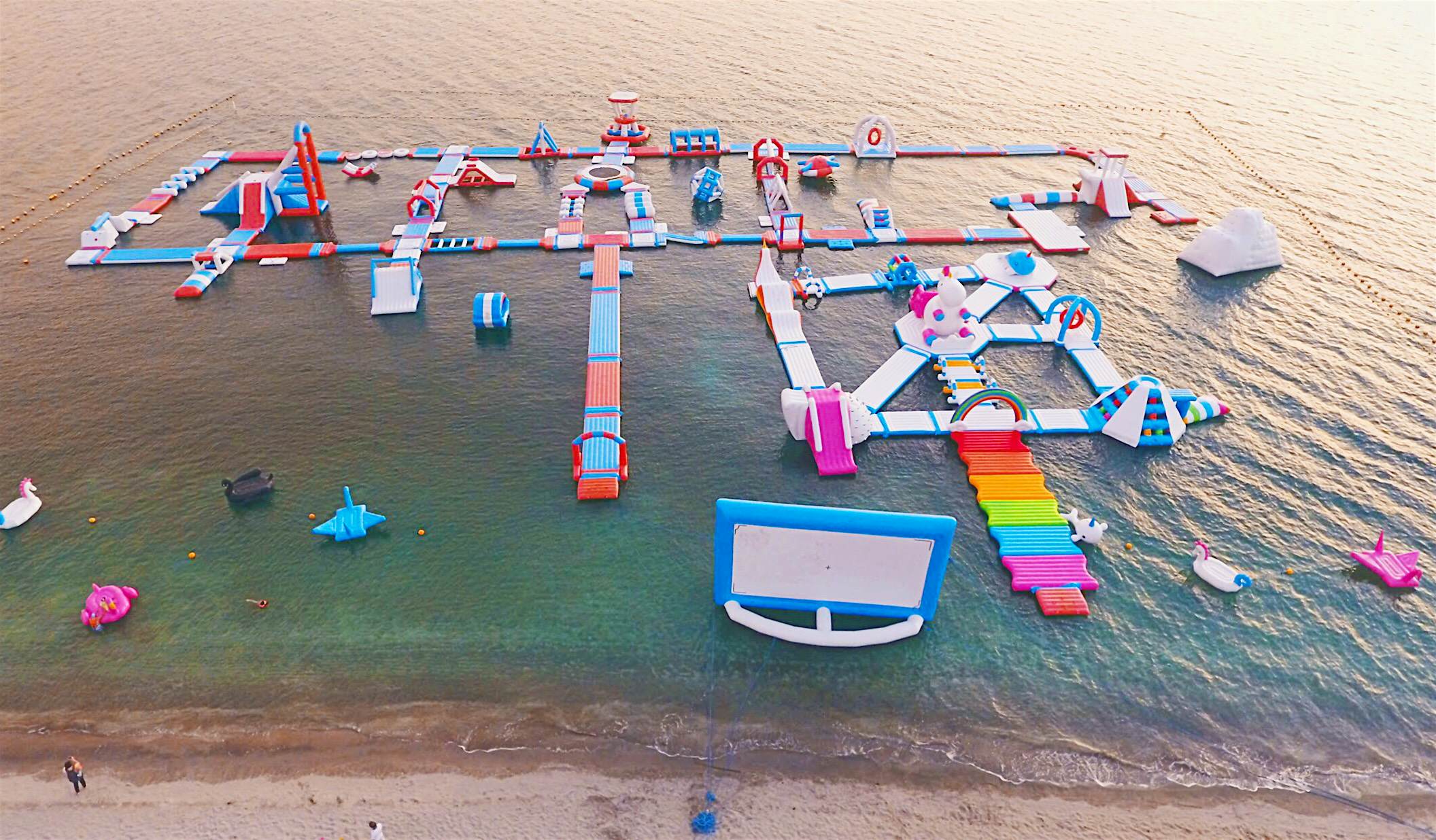 Travel News - Inflatable + Unicorn Island Travel News - Inflatable + Unicorn Island