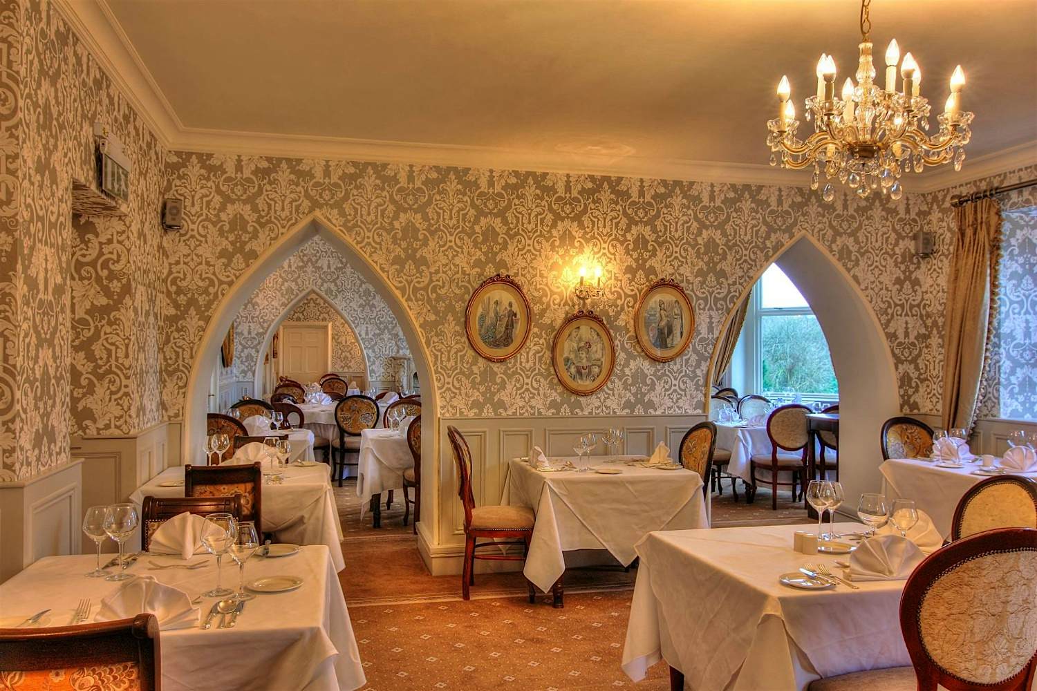 Travel News - Courtroom Restaurant Back Travel News - Courtroom Restaurant Back