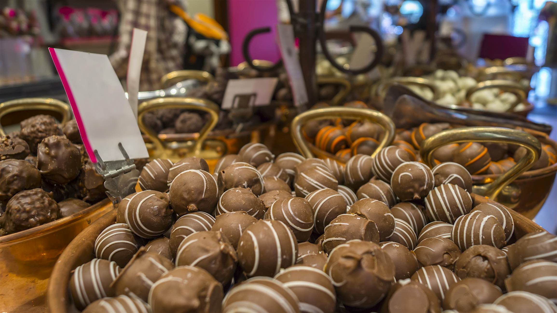 Travel News - Belgian Chocolates, Bruges, Belgium Travel News - Belgian Chocolates, Bruges, Belgium