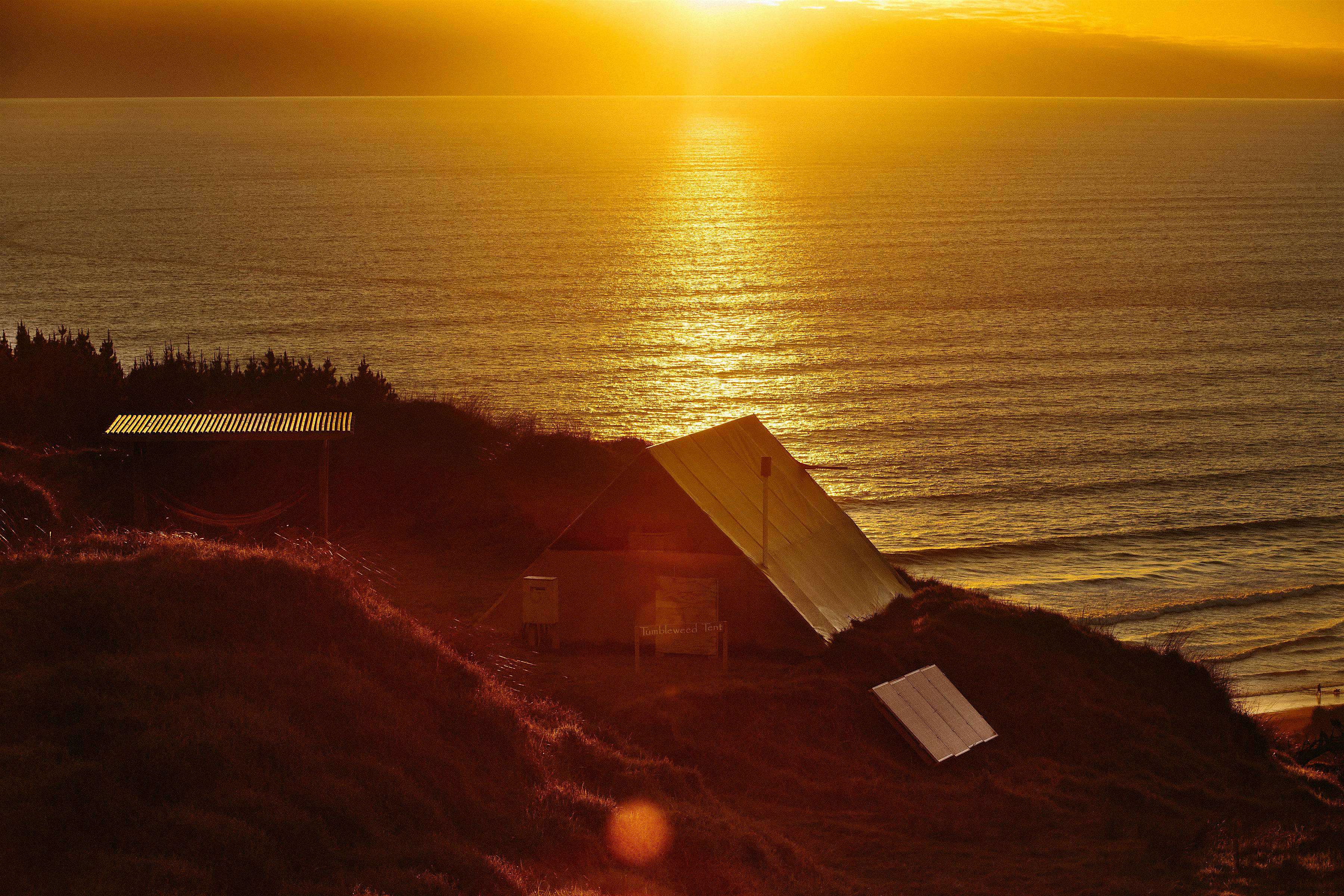 Travel News - Castaways_195 Travel News - Castaways_195