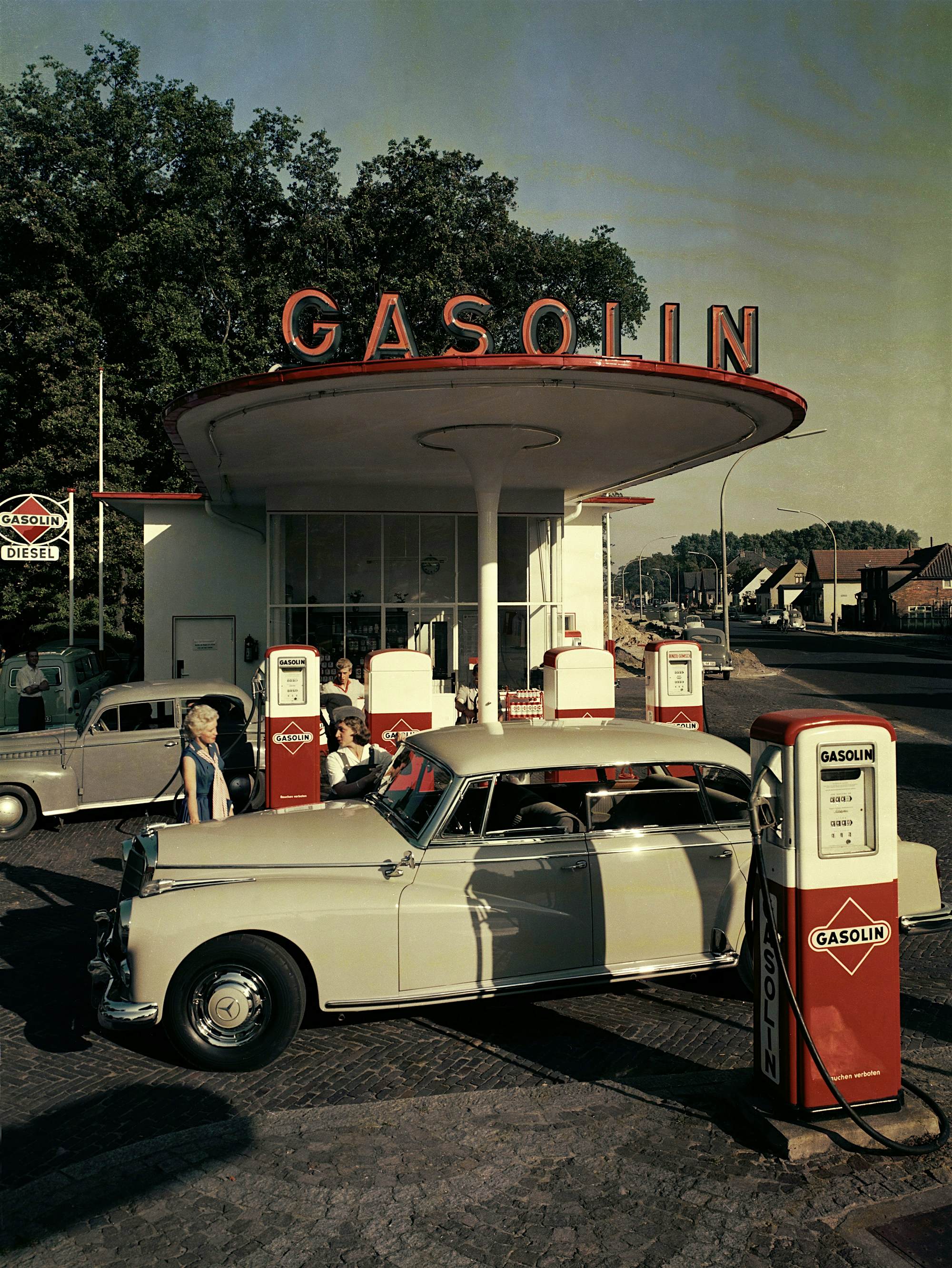 Travel News - Gasolin-Tankstelle / Kundenservice / Foto Travel News - Gasolin-Tankstelle / Kundenservice / Foto