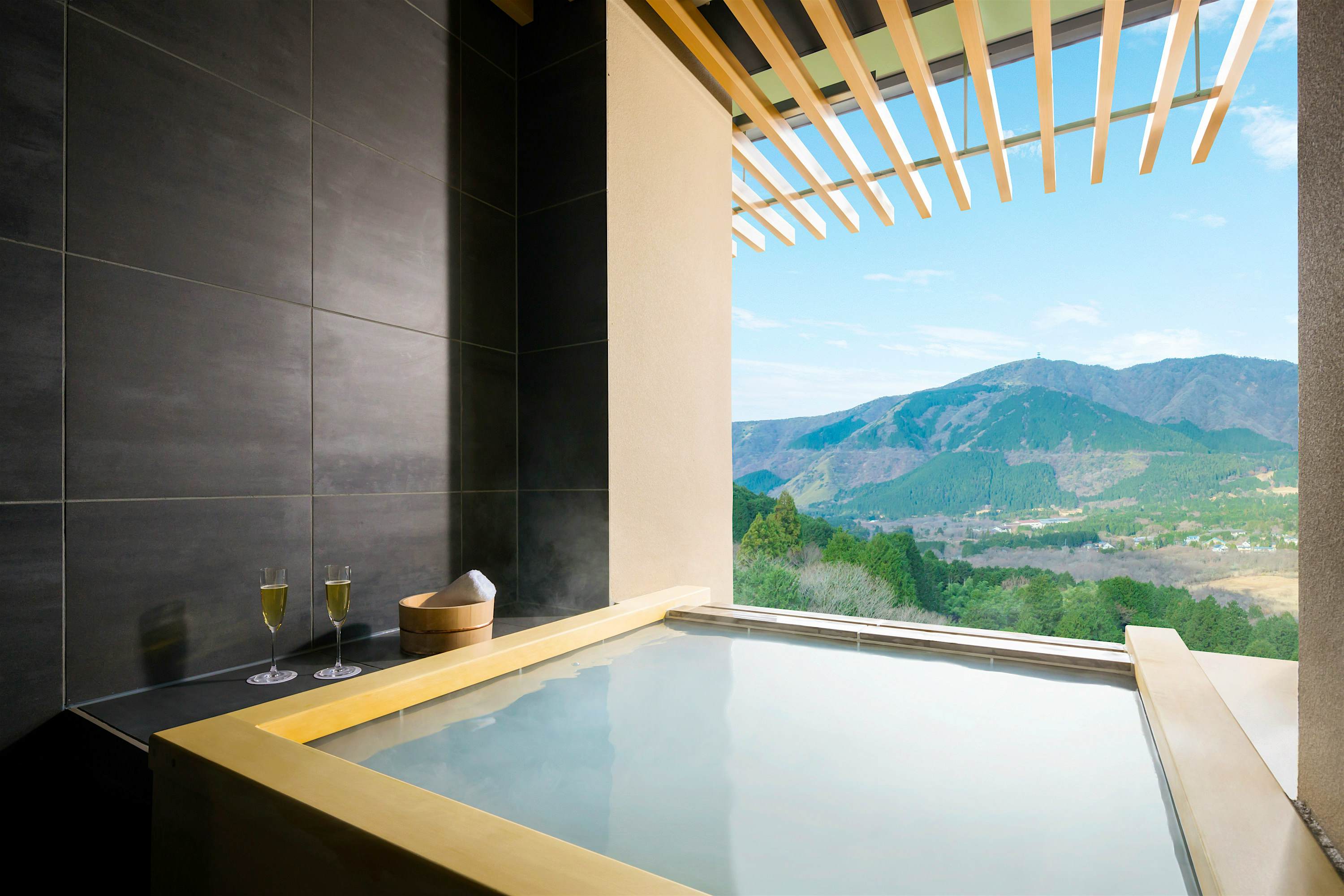 Travel News - 【KAI Sengokuhara】Guestroom’s hotspring Travel News - 【KAI Sengokuhara】Guestroom’s hotspring