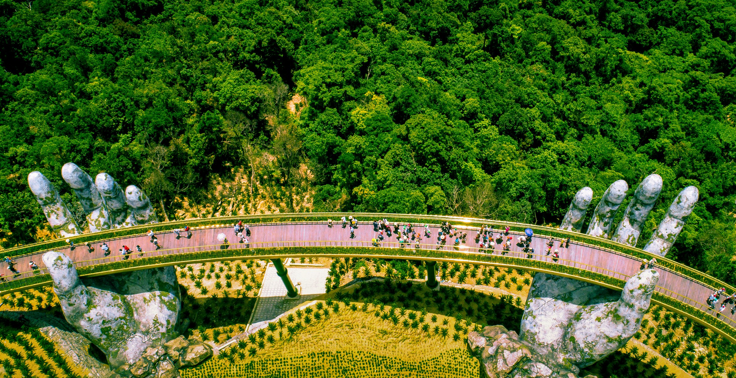 Travel News - golden bridge vietnam