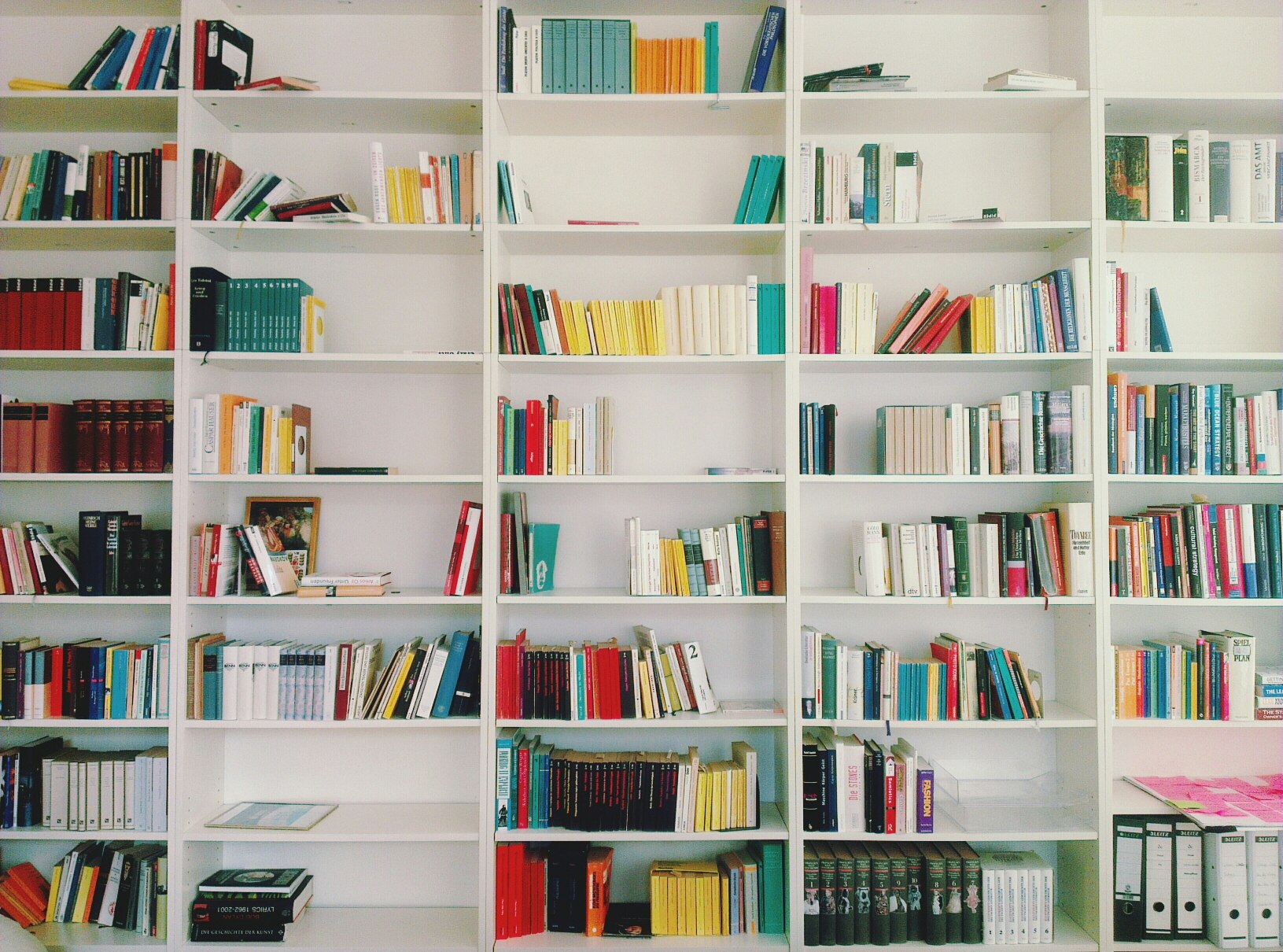 Travel News - Close-up of book shelf