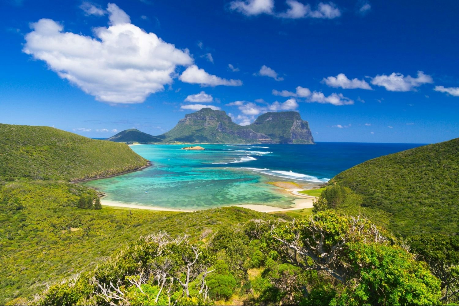 Travel News - Lord Howe Island lagoon