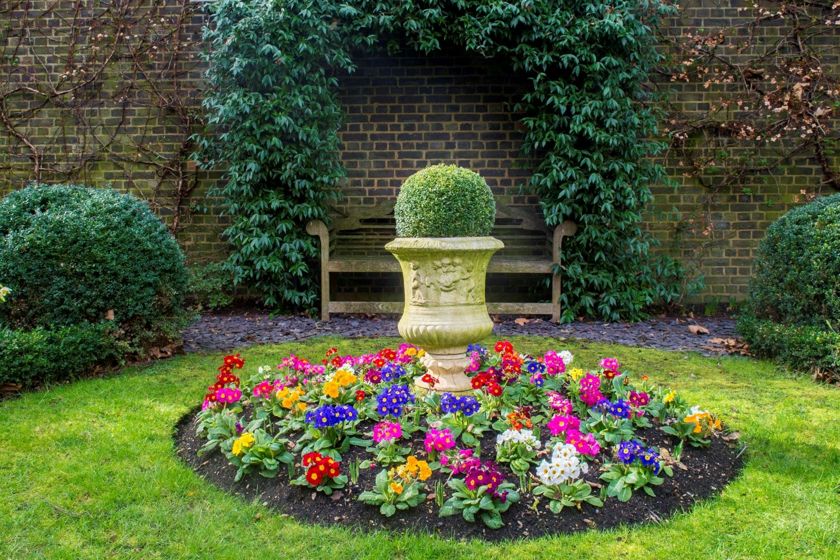 Travel News - Downing Street Garden 3