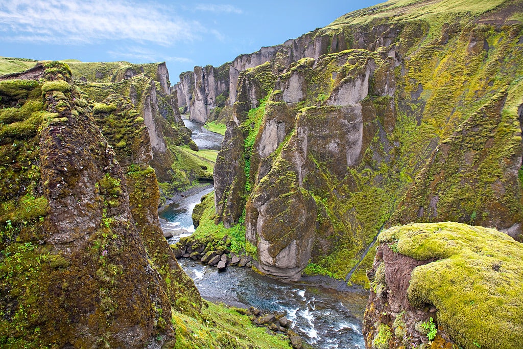 Travel News - Fjaðrárgljúfur canyon, Iceland