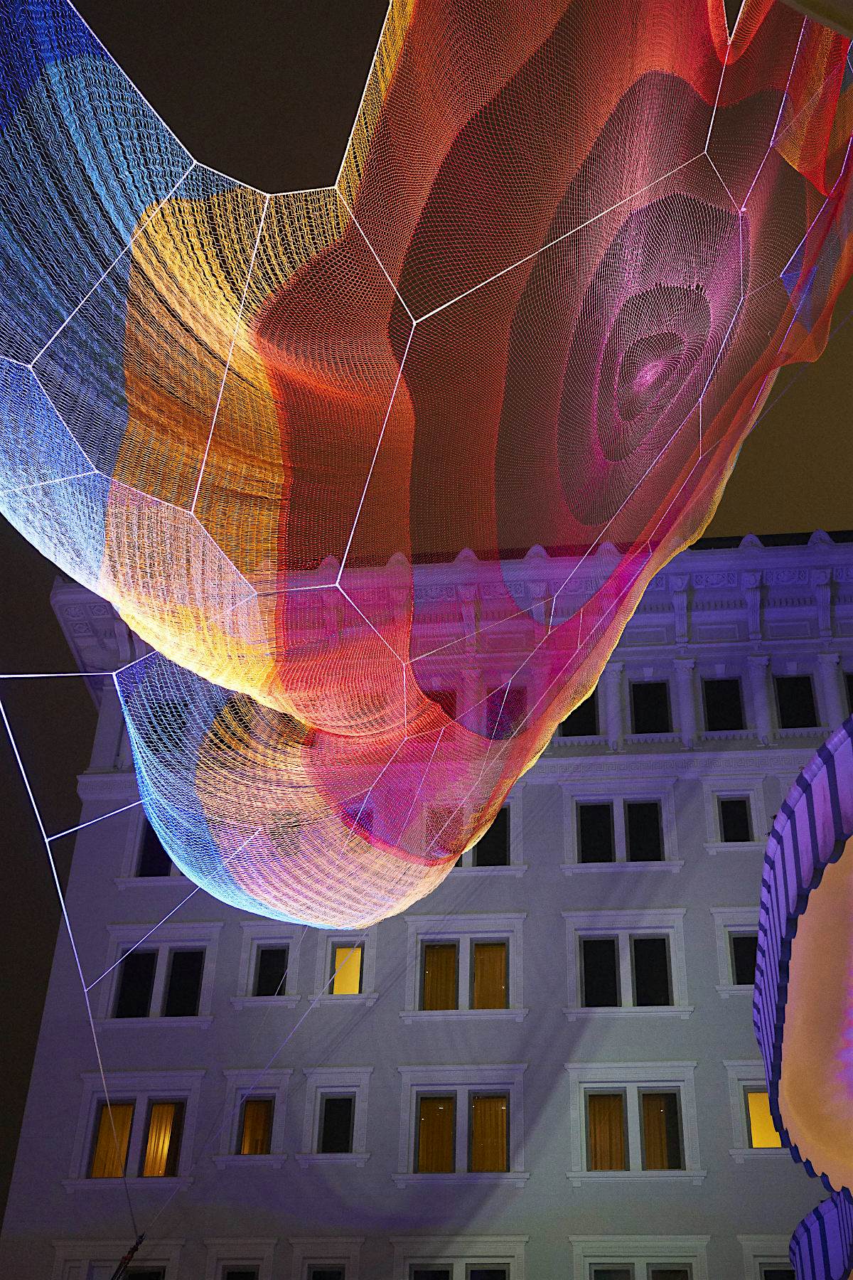 Travel News - Close-up of Janet Echelman's Earthtime 1.26 at The Peninsula Hong Kong (Photo credit Simon J Nicol) Close-Up Of Janet Echelman's Earthtime 1.26 At The Peninsula Hong Kong