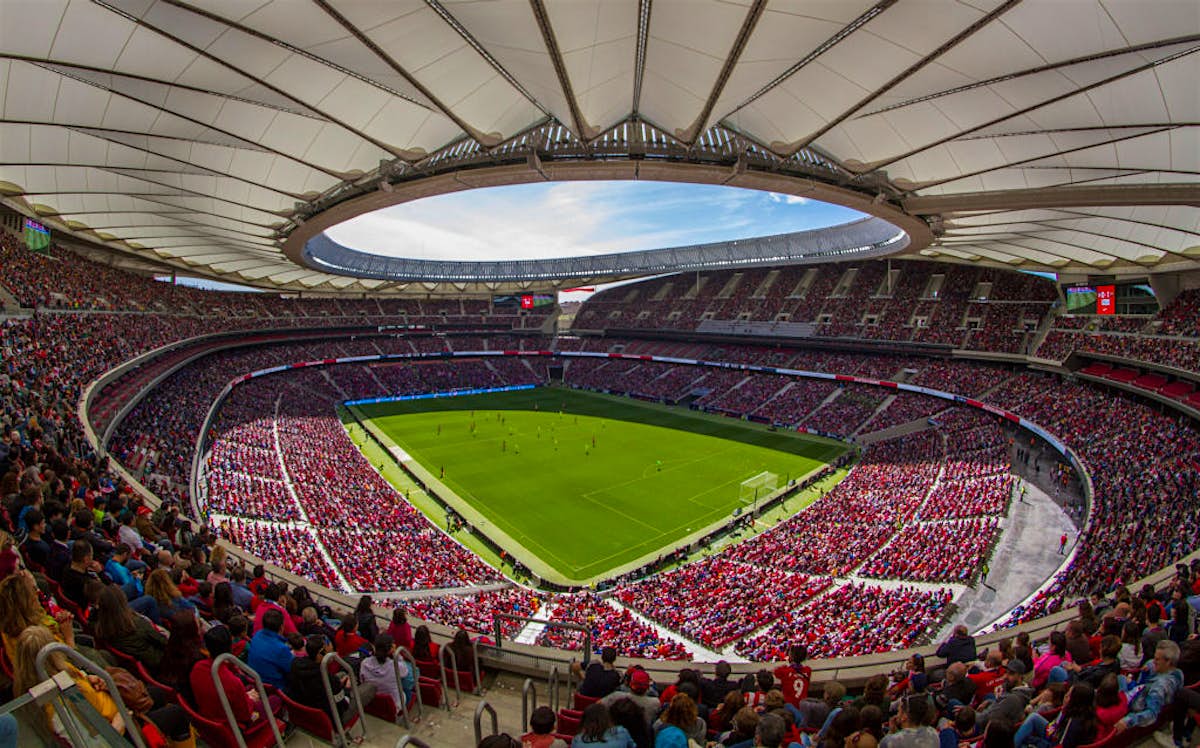 Как проходят на стадион. Стадион Атлетико Мадрид. Стадион финала ЛЧ. Финал Лиги чемпионов 1992/93 стадион.