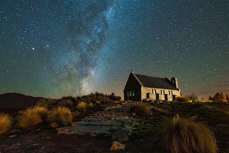 Here's why stargazers should consider a trip to New Zealand this year
