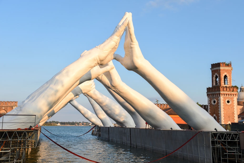 A jaw-dropping new sculpture of human hands has been unveiled in