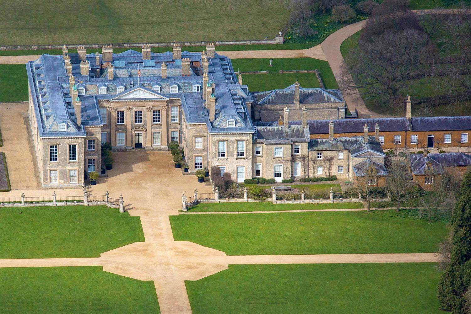 You Can Visit The Late Princess Diana s Childhood Home In England This you-can-visit-the-late-princess-diana-s-childhood-home-in-england-this